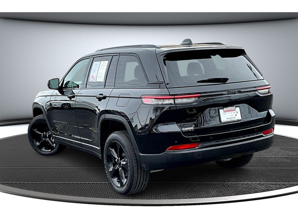 2025 Jeep Grand Cherokee Altitude X photo 2