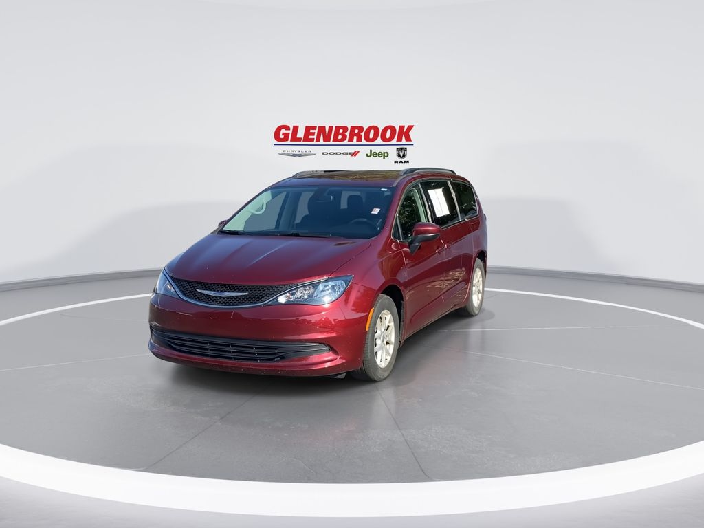 2020 Chrysler Voyager LXi photo 3