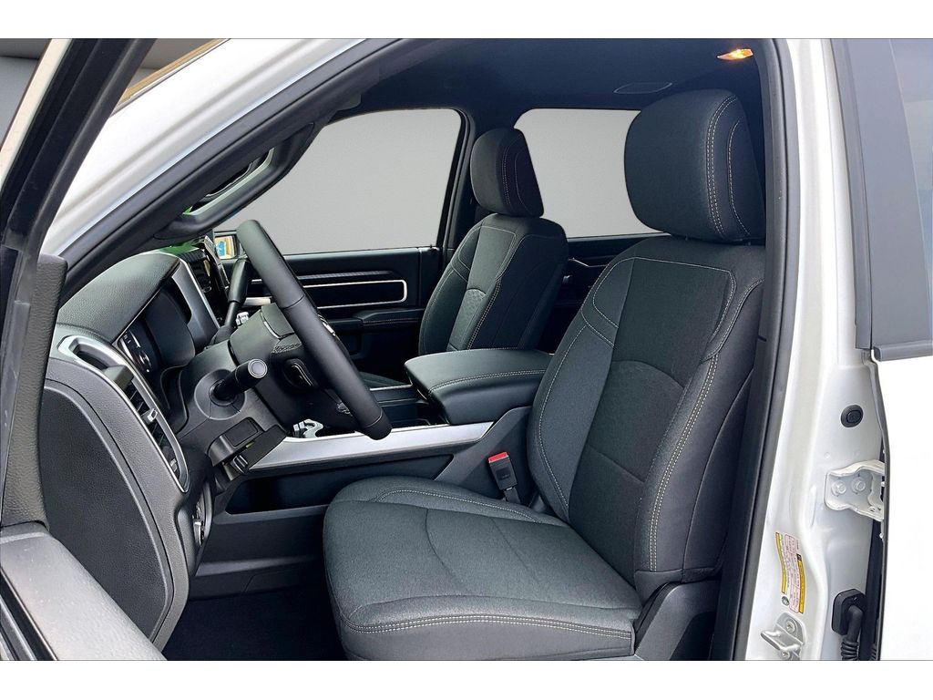 2025 RAM 2500 Big Horn - Photo 10