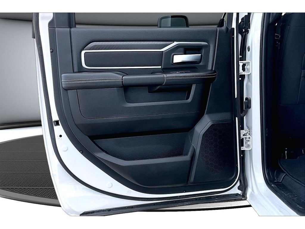 2025 RAM 2500 Big Horn - Photo 39