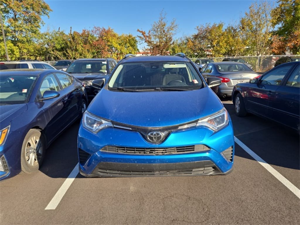 Used 2018 Toyota RAV4 LE SUV