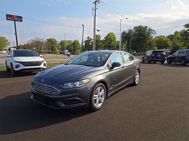 Used 2018 Ford Fusion SE with VIN 3FA6P0HDXJR162710 for sale in Fort Wayne, IN