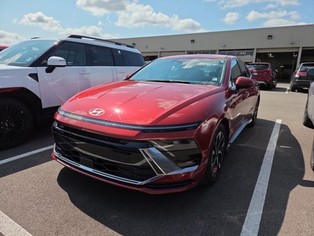 Used 2025 Hyundai Sonata SEL Sedan