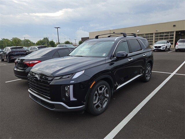2023 Hyundai Palisade SEL photo 2