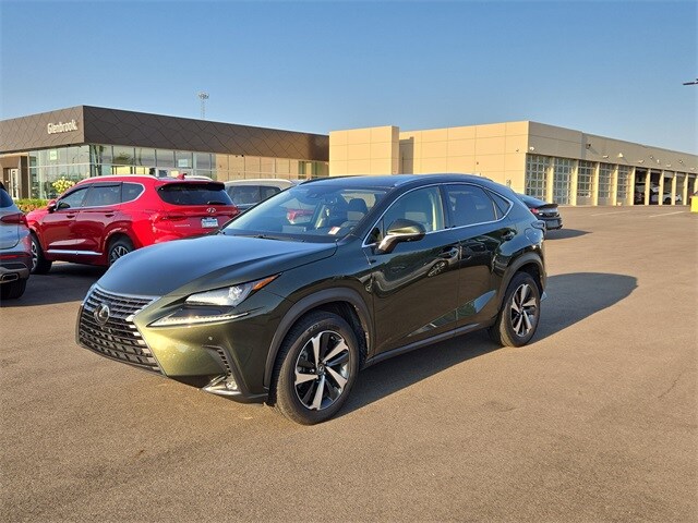2021 Lexus NX 300 photo 2