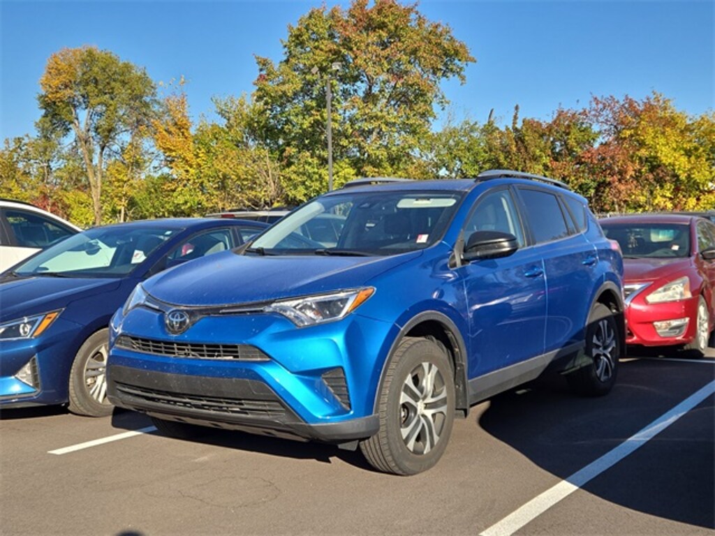 Used 2018 Toyota RAV4 LE SUV
