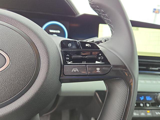 2025 Hyundai Elantra Limited - Photo 19