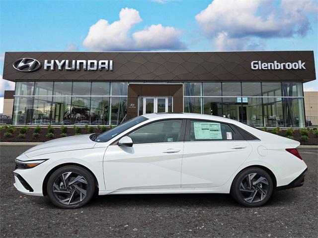 2025 Hyundai Elantra Limited's photo