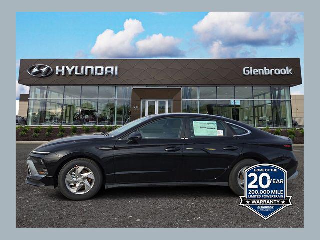 2026 Hyundai Sonata SE's photo