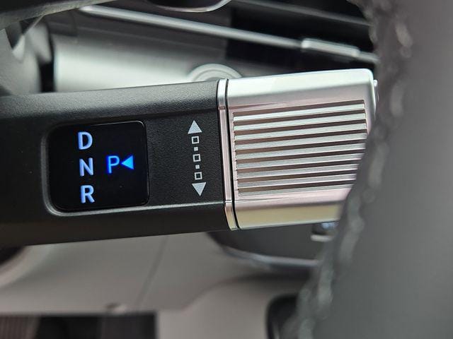 2025 Hyundai Kona SEL Convenience - Photo 10