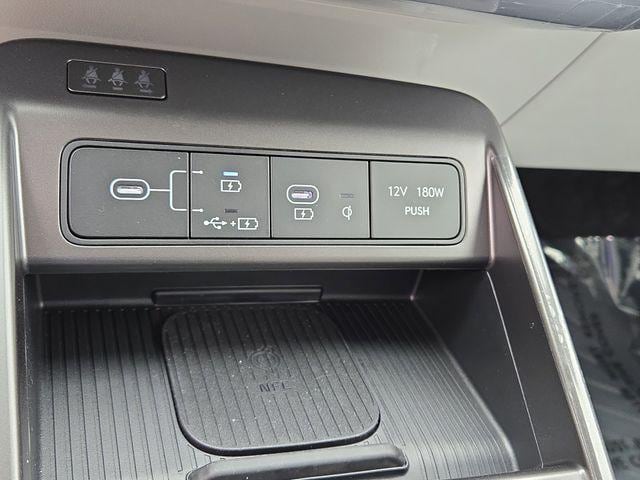 2025 Hyundai Kona SEL Convenience - Photo 16