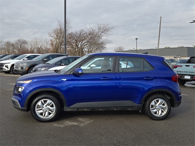 2022 Hyundai Venue SE