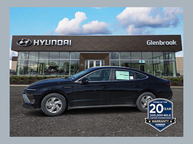 2026 Hyundai Sonata SE's photo