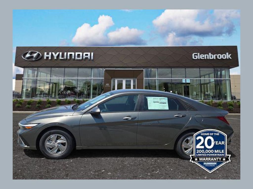 New 2026 Hyundai Elantra SE Sedan