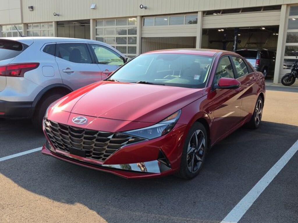 Used 2023 Hyundai Elantra Limited Sedan