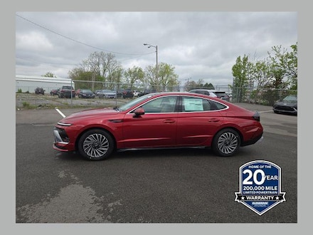 2026 Hyundai Sonata Hybrid Limited Sedan