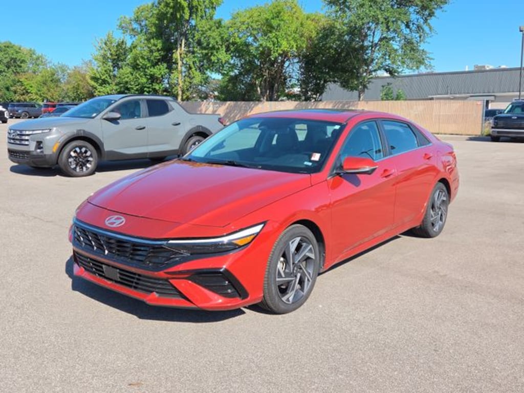 Used 2024 Hyundai Elantra Limited Sedan