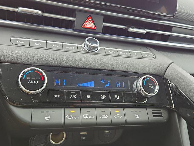 2025 Hyundai Elantra SEL - Photo 14