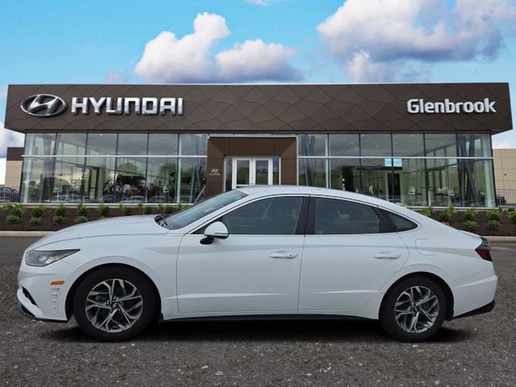Used 2023 Hyundai Sonata SEL Sedan