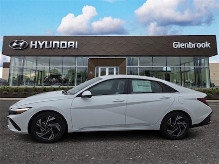 2025 Hyundai Elantra Hybrid Limited Sedan