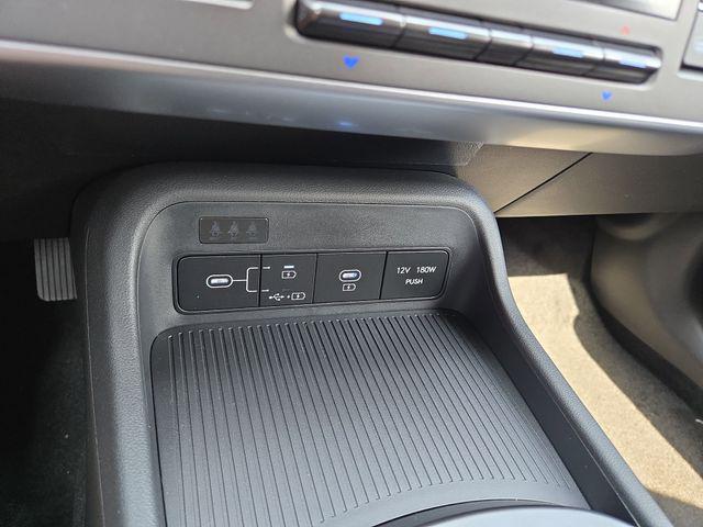 2025 Hyundai Kona SEL - Photo 14