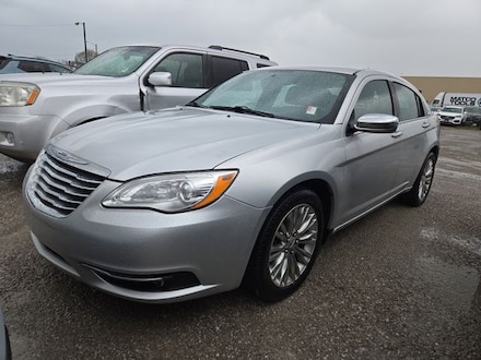 2012 Chrysler 200 Limited Sedan