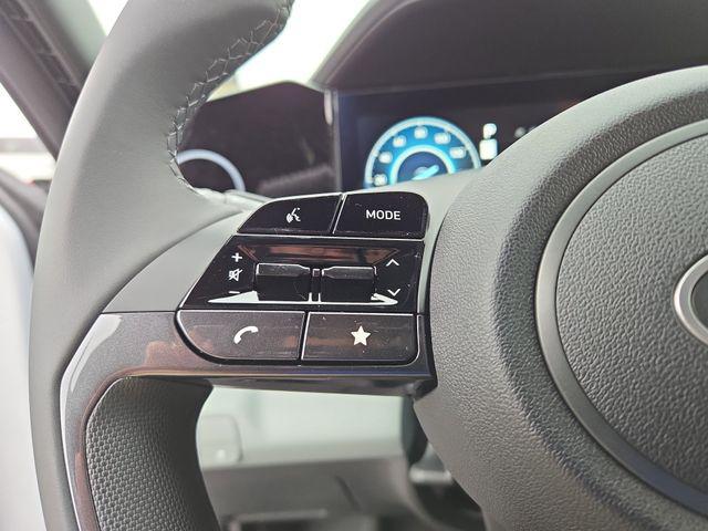 2025 Hyundai Elantra Limited - Photo 20