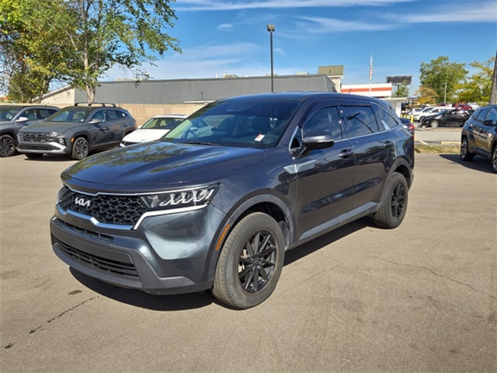 Used 2022 Kia Sorento LX SUV