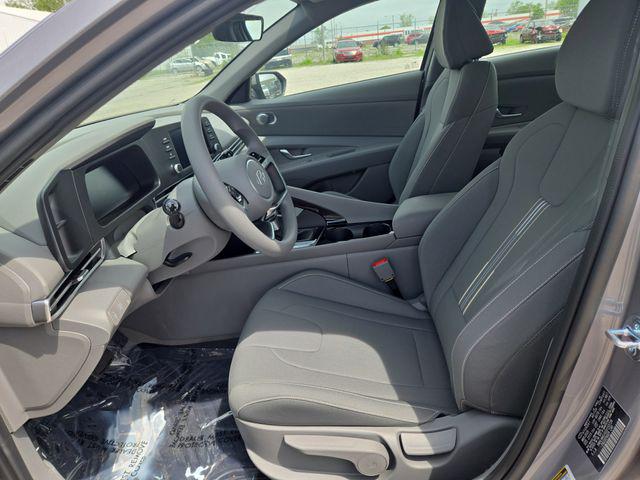 2025 Hyundai Elantra Blue - Photo 23