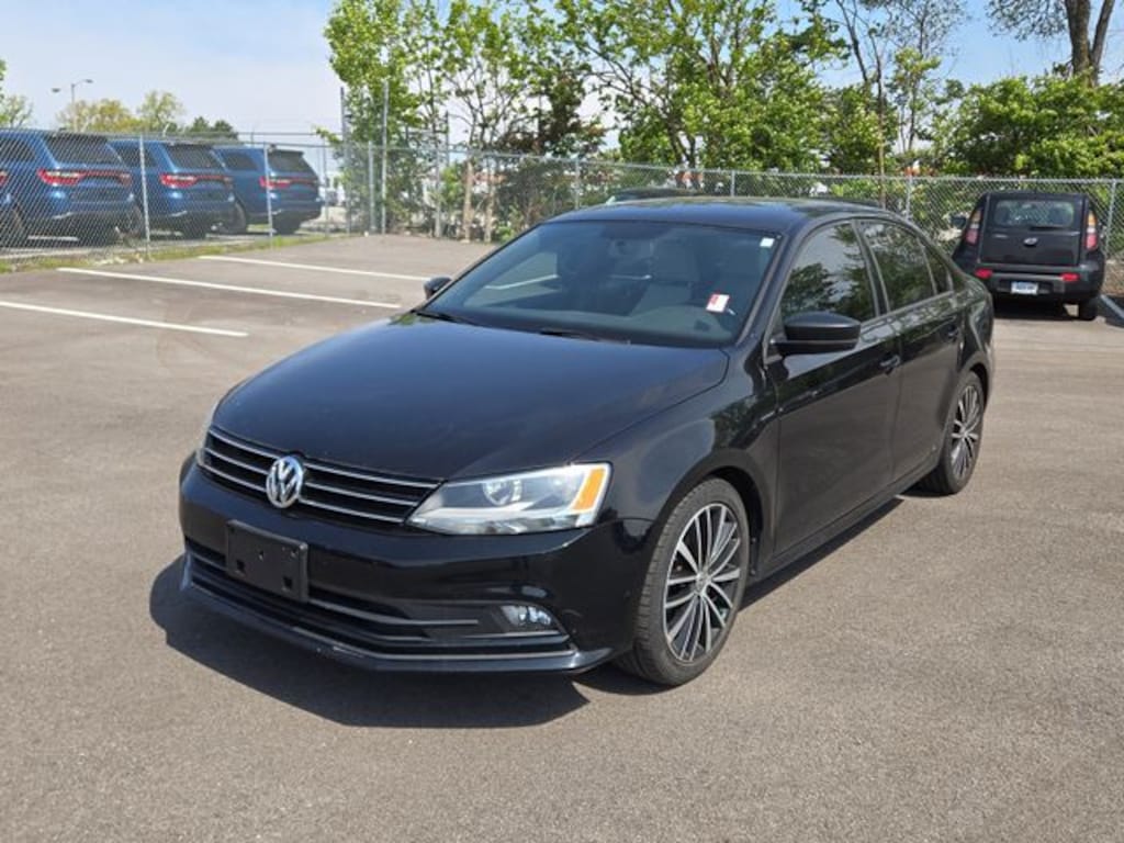 Used 2015 Volkswagen Jetta 1.8T Sport Sedan