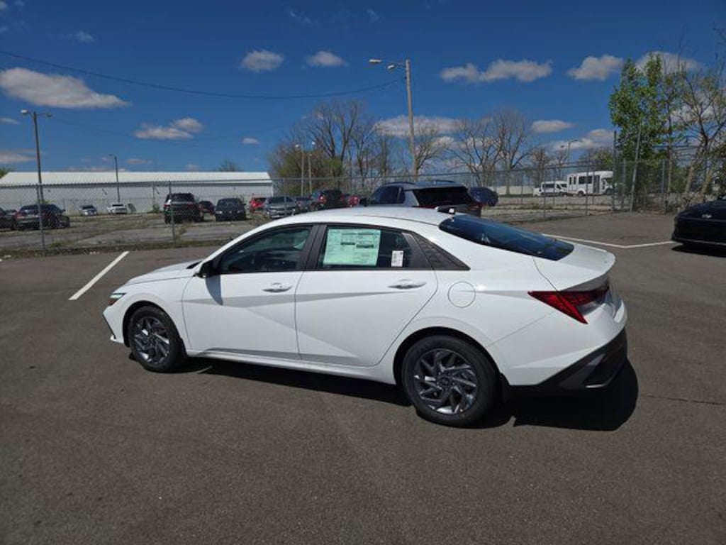 New 2026 Hyundai Elantra Hybrid Blue Sedan