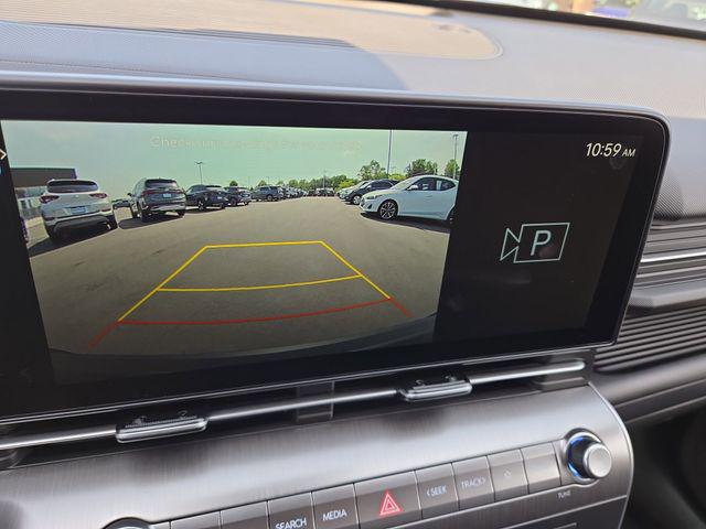 2025 Hyundai Kona SEL - Photo 12