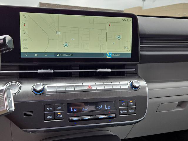 2025 Hyundai Kona SEL Convenience - Photo 12