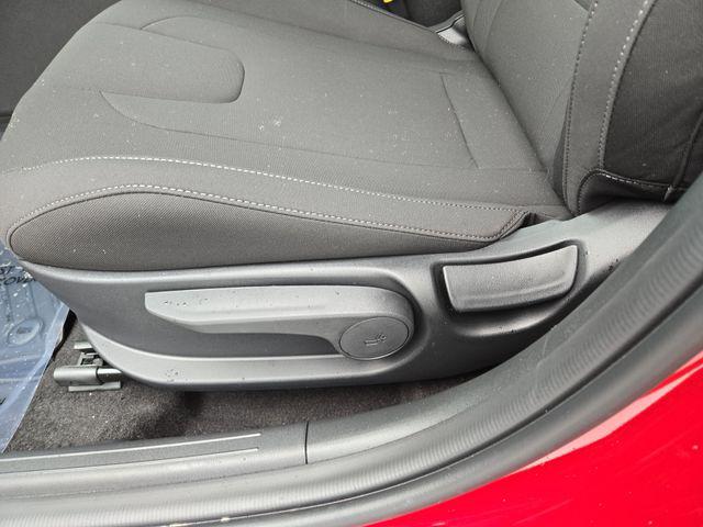 2025 Hyundai Elantra SEL - Photo 27