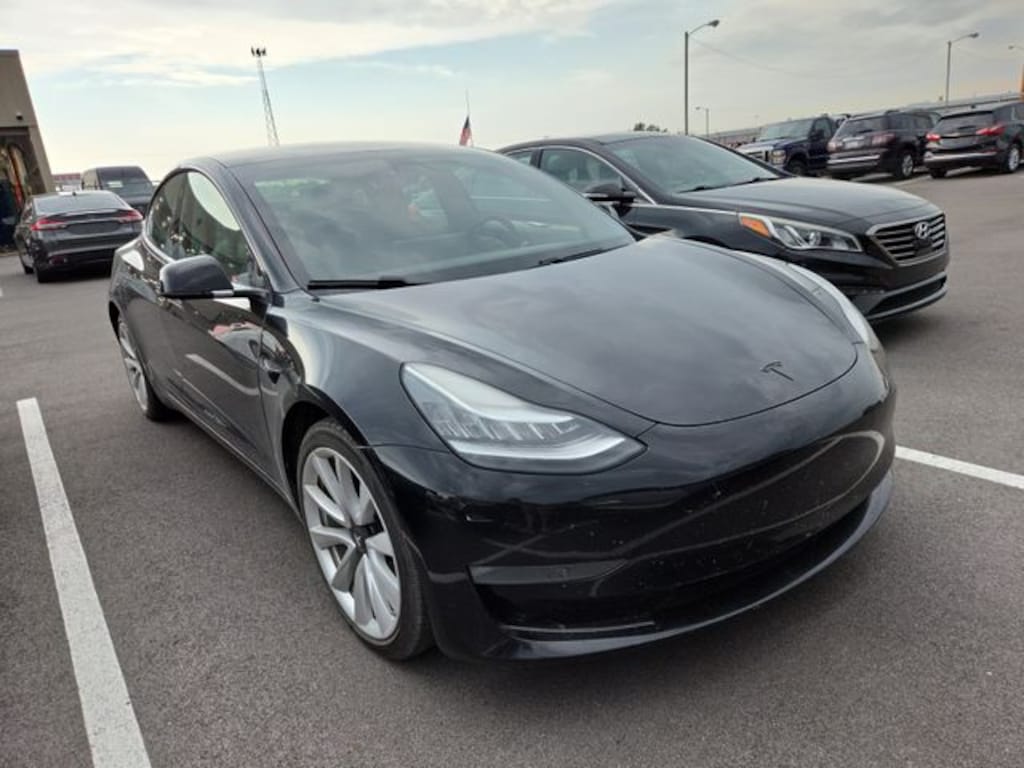 Used 2019 Tesla Model 3 Standard Range Plus Sedan