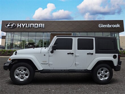 2014 Jeep Wrangler Unlimited Sahara 4x4 SUV