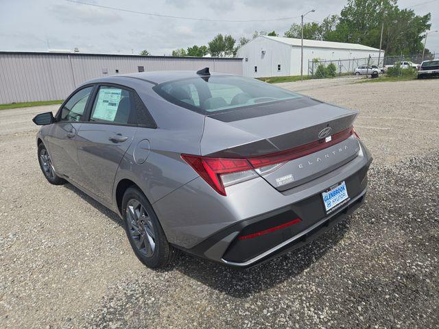 2025 Hyundai Elantra Blue - Photo 8