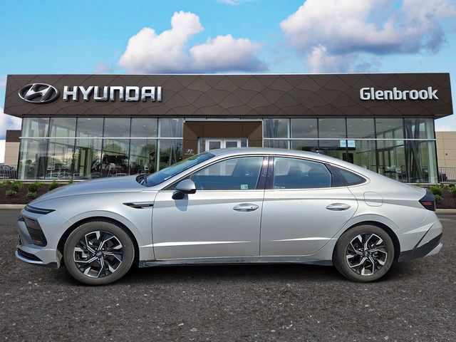 2025 Hyundai Sonata SEL AWD's photo