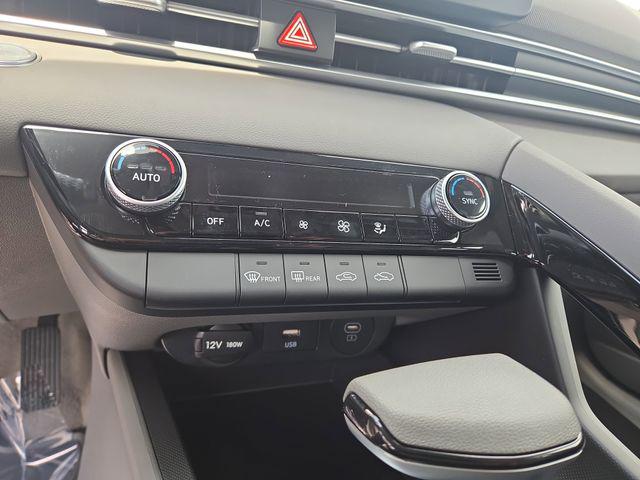 2025 Hyundai Elantra Blue - Photo 12