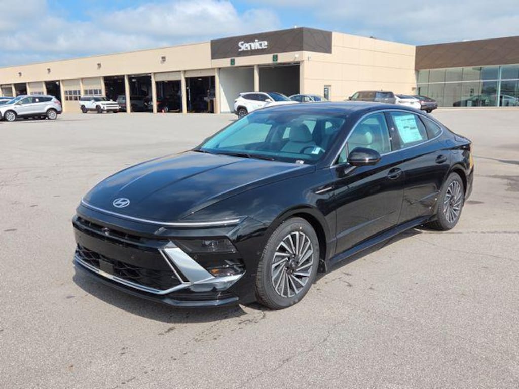 New 2026 Hyundai Sonata Hybrid Limited Sedan
