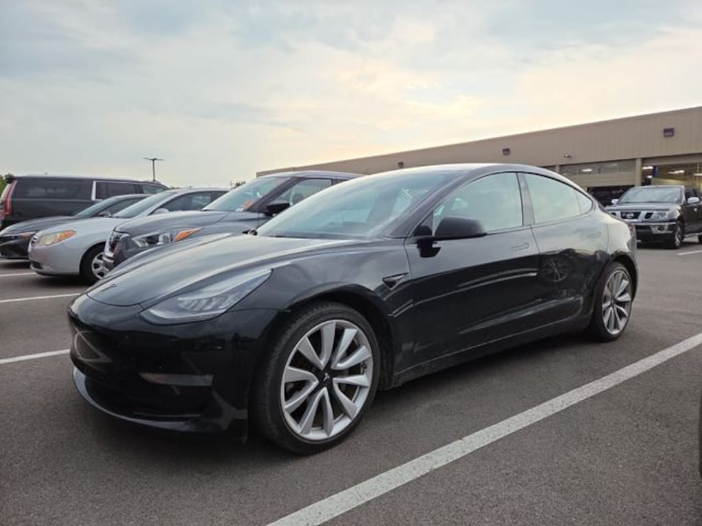 Used 2019 Tesla Model 3 Standard Range Plus Sedan