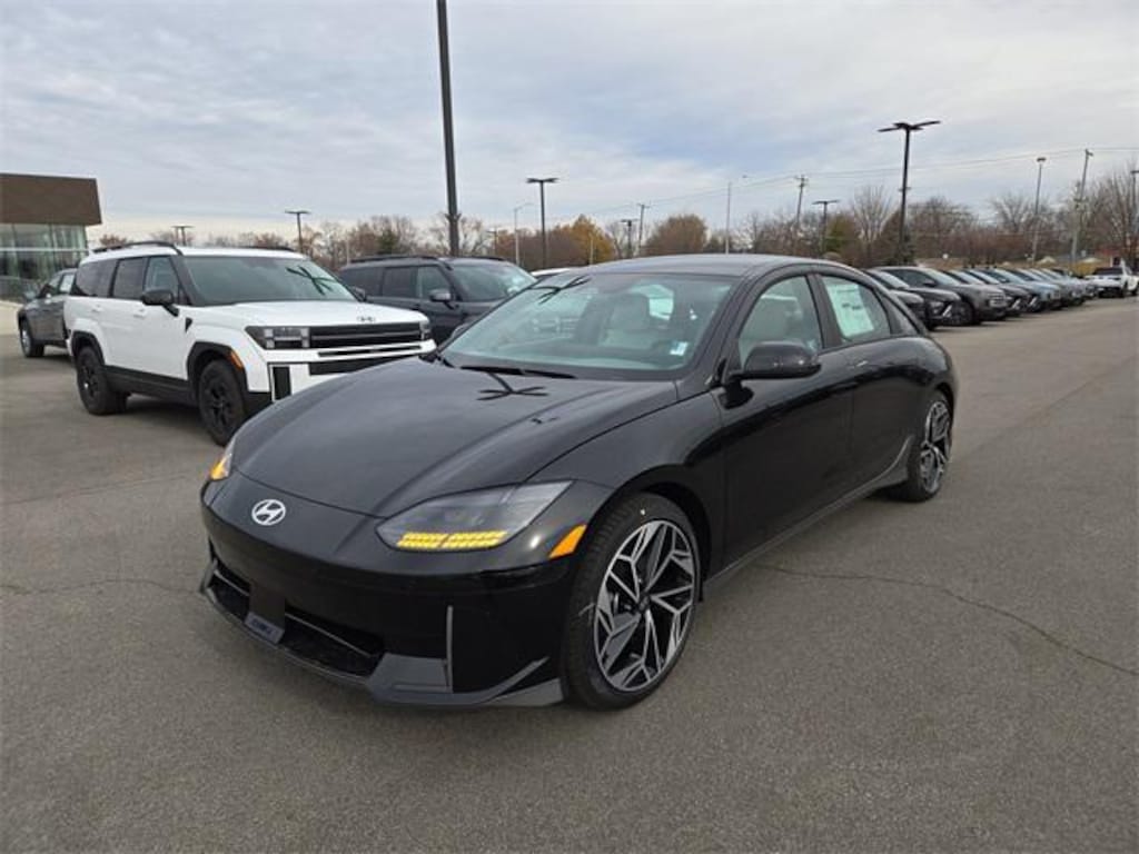 New 2025 Hyundai IONIQ 6 SEL Sedan