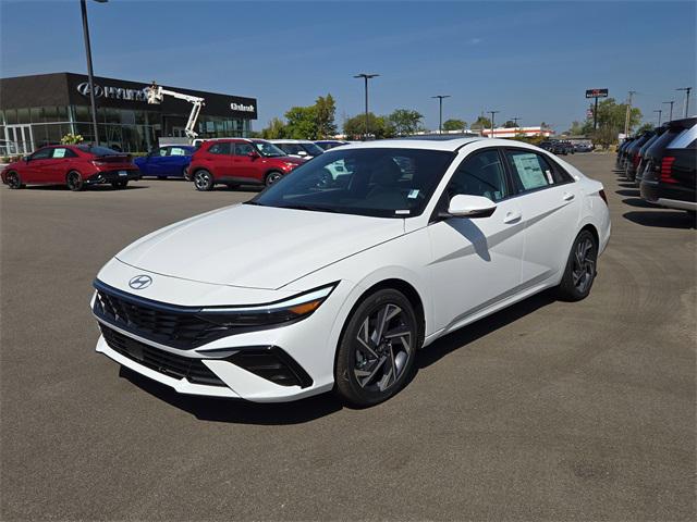 2025 Hyundai Elantra Hybrid Limited photo 2