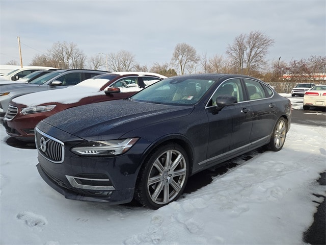 2017 Volvo S90 Inscription's photo