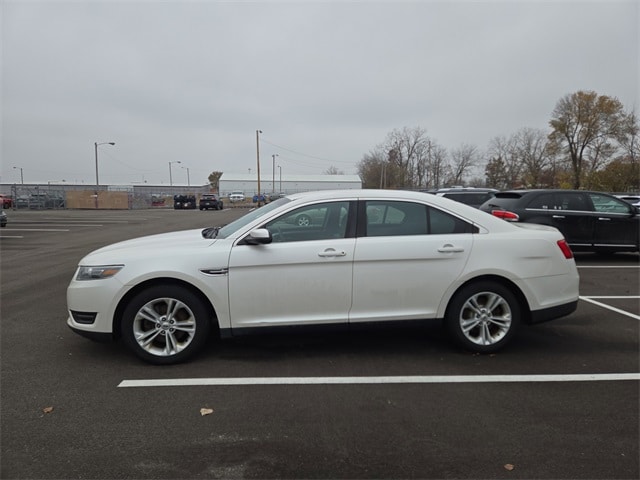 2015 Ford Taurus SEL