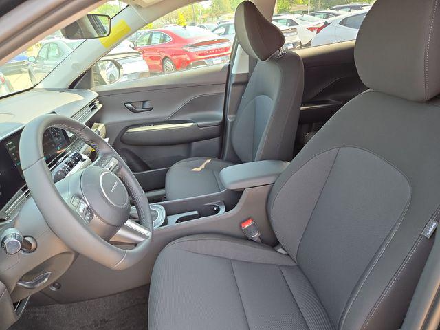 2025 Hyundai Kona SEL - Photo 25