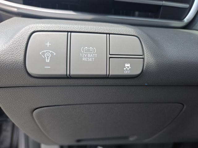 2025 Hyundai Elantra Blue - Photo 21