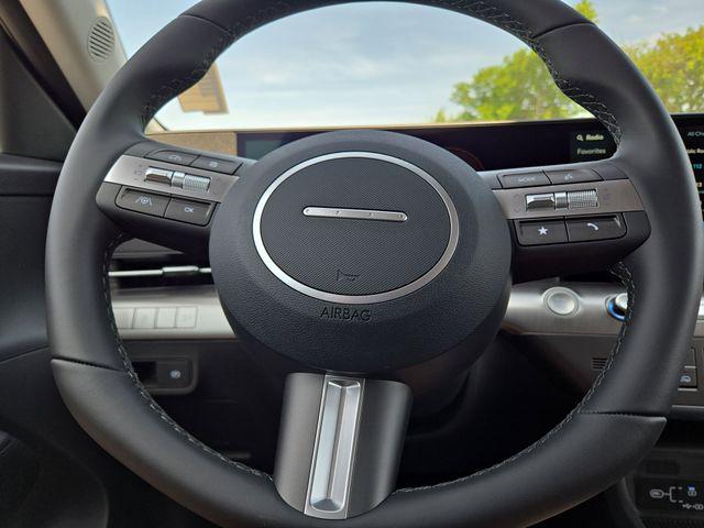 2025 Hyundai Kona SEL - Photo 18