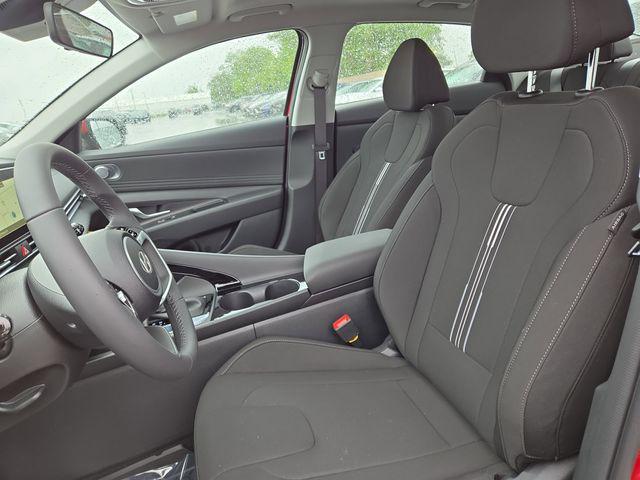 2025 Hyundai Elantra SEL - Photo 26