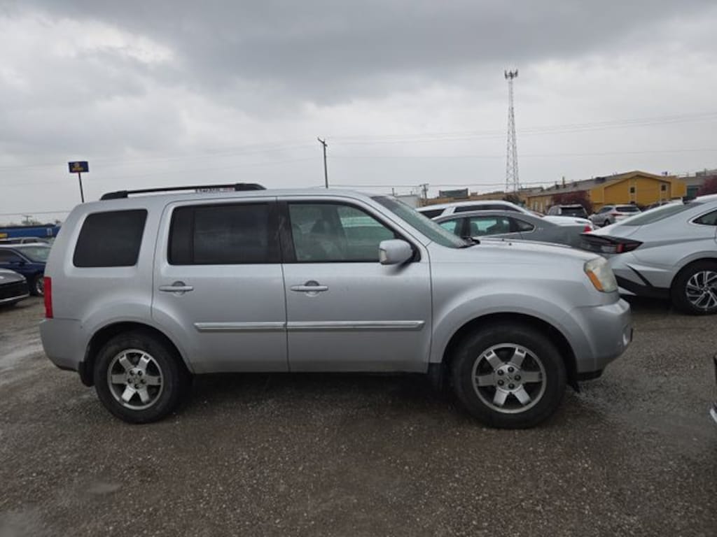 Used 2010 Honda Pilot Touring w/Navi SUV
